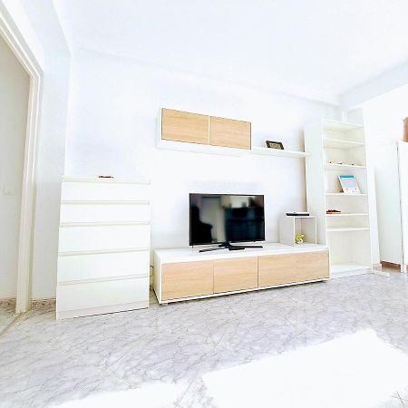 Sea Breeze Apartment Estepona Ngoại thất bức ảnh