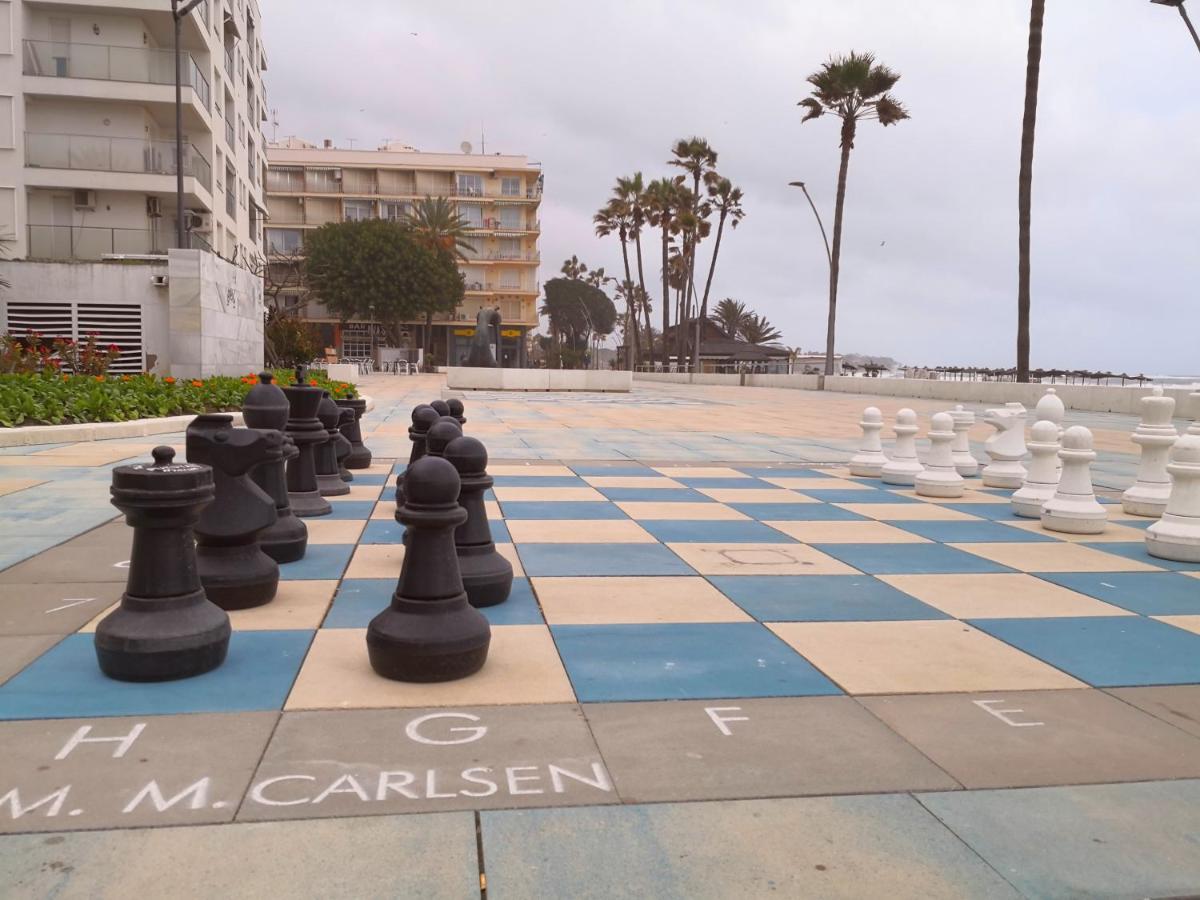 Sea Breeze Apartment Estepona Ngoại thất bức ảnh