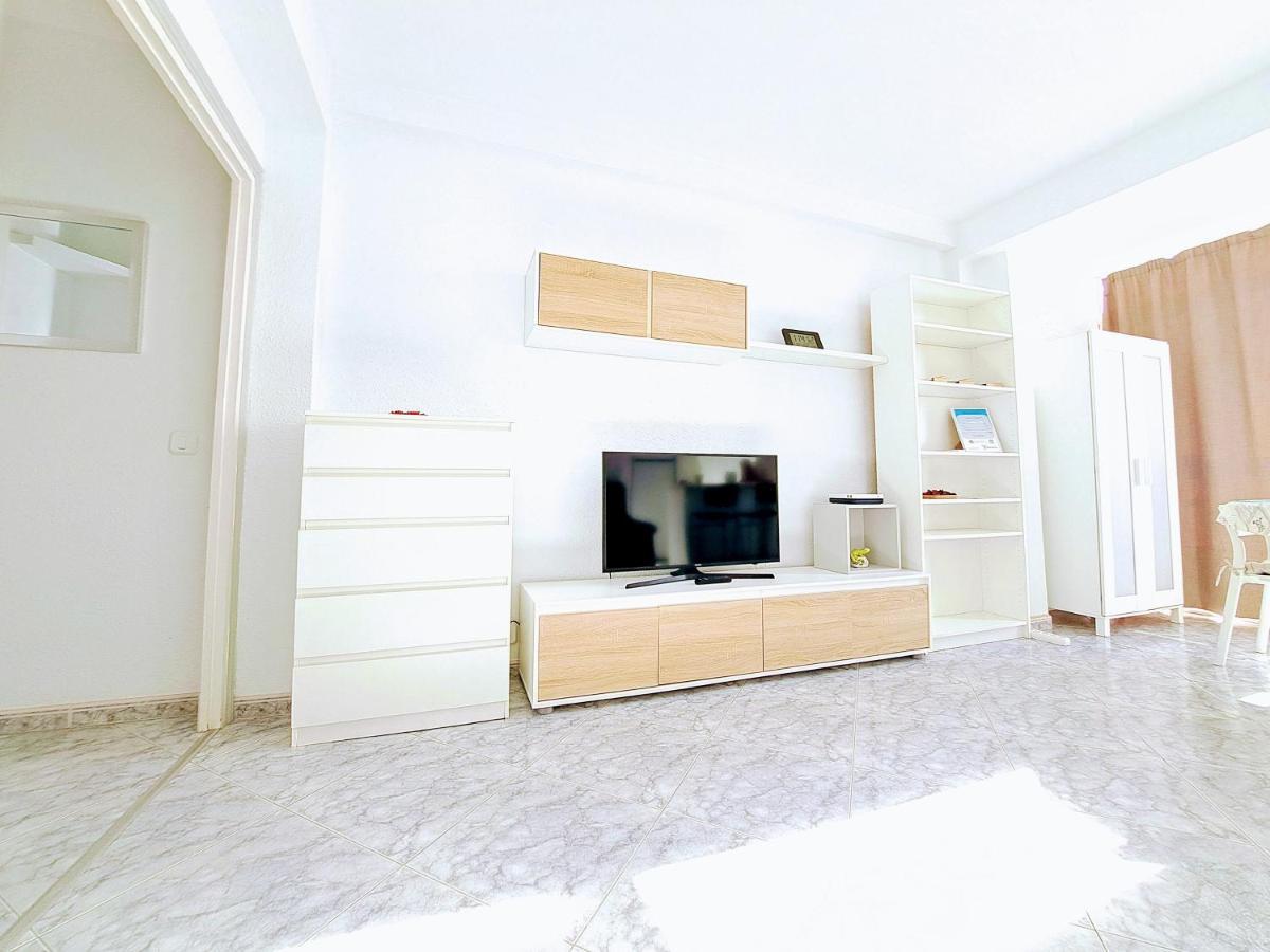 Sea Breeze Apartment Estepona Ngoại thất bức ảnh