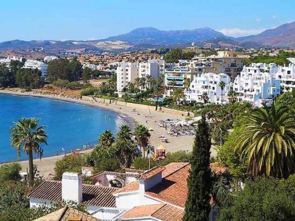 Sea Breeze Apartment Estepona Ngoại thất bức ảnh