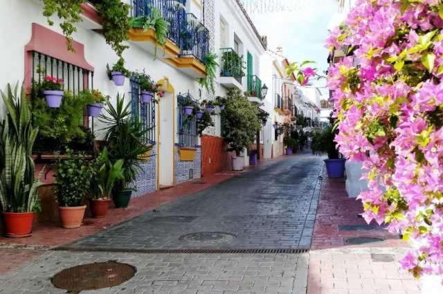 Sea Breeze Apartment Estepona Ngoại thất bức ảnh