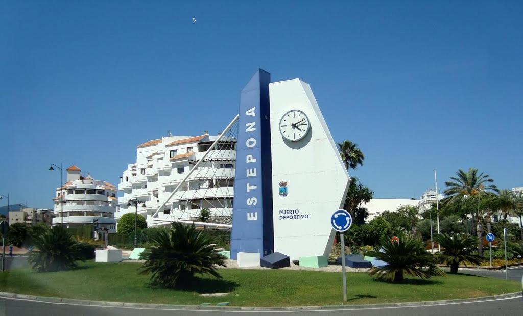 Sea Breeze Apartment Estepona Ngoại thất bức ảnh